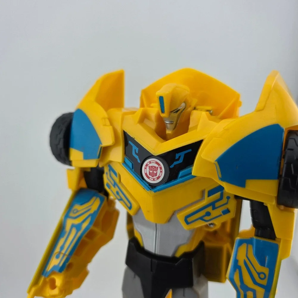 Transformers Robots‎ in Disguise Bumblebee Action Figure Yellow Blue Hasbro